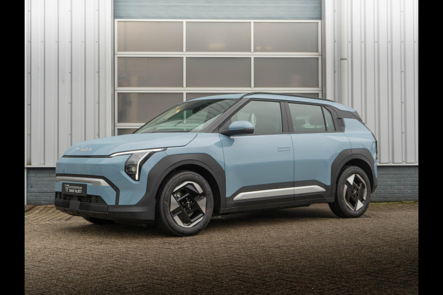 Kia EV3 Air 58.3 kWh | OP VOORRAAD | DIRECT LEVERBAAR | Airco | Parkeersensoren voor en achter |
