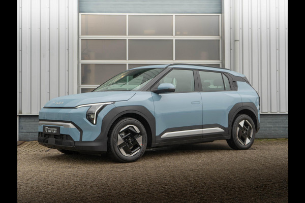 Kia EV3 Air 58.3 kWh | OP VOORRAAD | DIRECT LEVERBAAR | Airco | Parkeersensoren voor en achter |