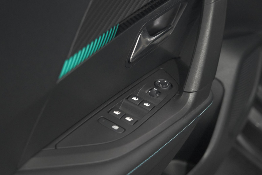 Peugeot 2008 PureTech 130 EAT8 Allure Pack | Camera | Navigatie | Parkeersensoren | Apple Carplay