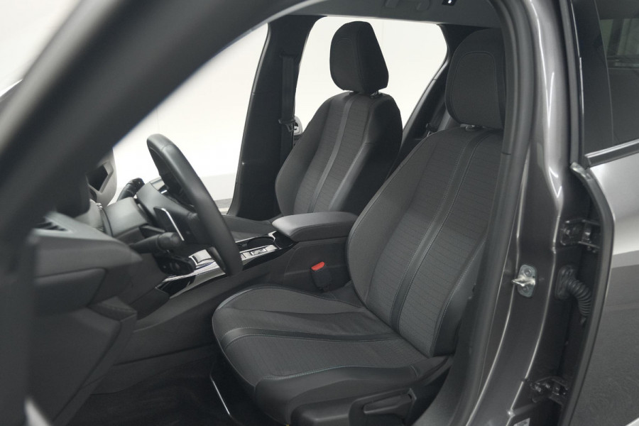 Peugeot 2008 PureTech 130 EAT8 Allure Pack | Camera | Navigatie | Parkeersensoren | Apple Carplay