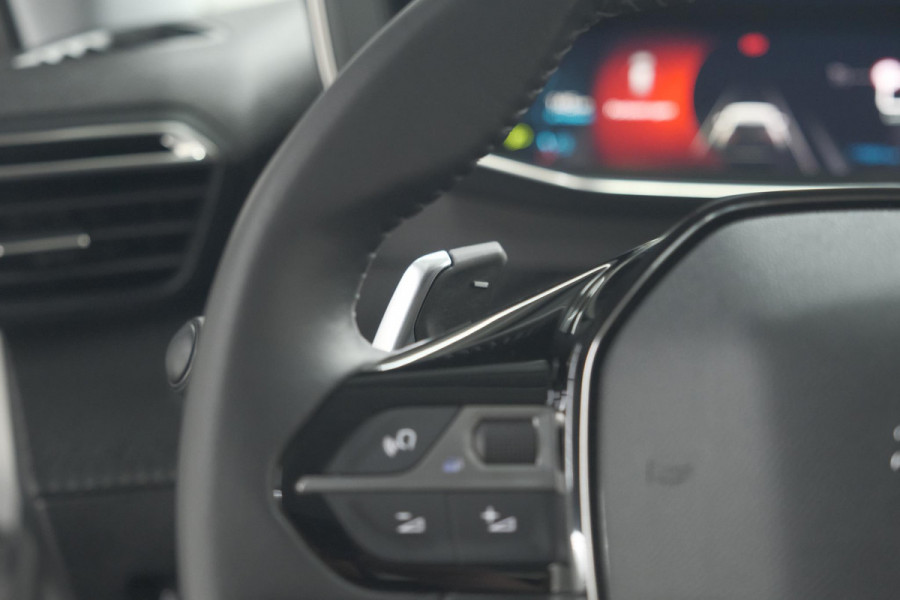Peugeot 2008 PureTech 130 EAT8 Allure Pack | Camera | Navigatie | Parkeersensoren | Apple Carplay