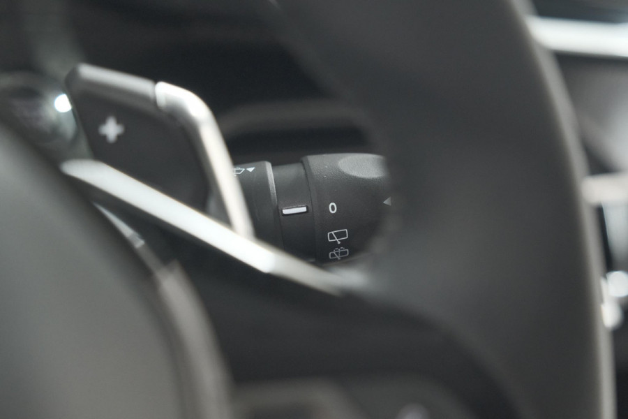 Peugeot 2008 PureTech 130 EAT8 Allure Pack | Camera | Navigatie | Parkeersensoren | Apple Carplay
