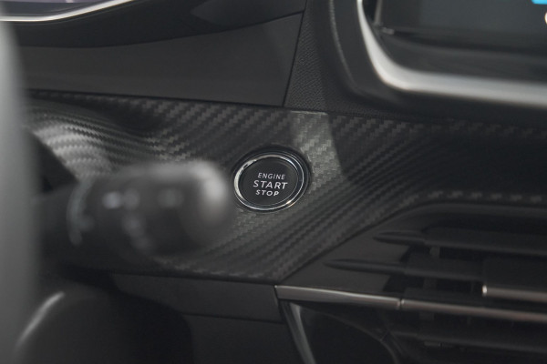 Peugeot 2008 PureTech 130 EAT8 Allure Pack | Camera | Navigatie | Parkeersensoren | Apple Carplay
