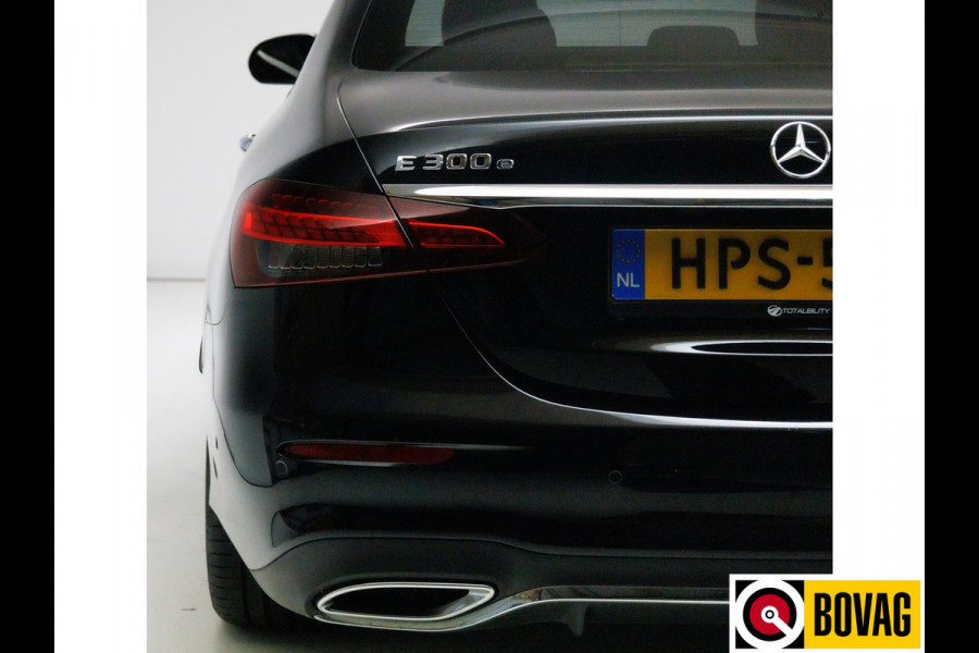 Mercedes-Benz E-Klasse 300 e 4MATIC AMG Line | Pano | Burmester | 360 Camera | Widescreen Apple carplay / Android auto, Sfeerverlichting