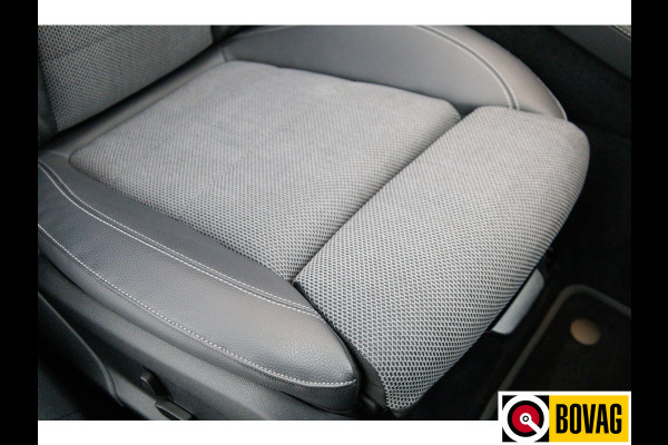 Mercedes-Benz E-Klasse 300 e 4MATIC AMG Line | Pano | Burmester | 360 Camera | Widescreen Apple carplay / Android auto, Sfeerverlichting