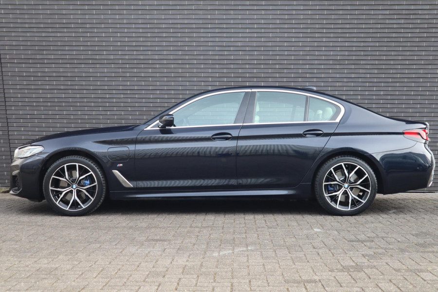 BMW 5 Serie 530e M-Sport High Executive | Comfortleder + Memory | Schuifdak | Elektr. Trekhaak