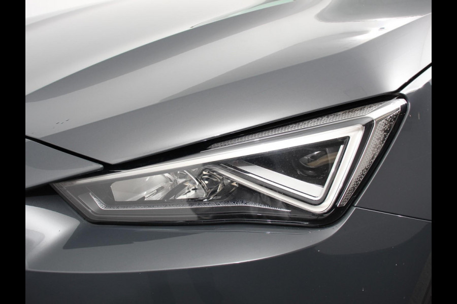 Seat Tarraco 1.4 TSI 245pk e-Hybrid Automaat PHEV Xcellence Navigatie Climate Control Adaptive Cruise Control Camera Afneembare Trekhaak Led Dab Parkeer sensoren
