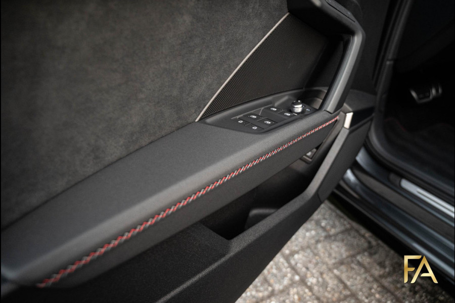 Audi A3 Sportback 45 TFSI e S edition Competition Panodak|RS Seats|MatrixLED|B&O