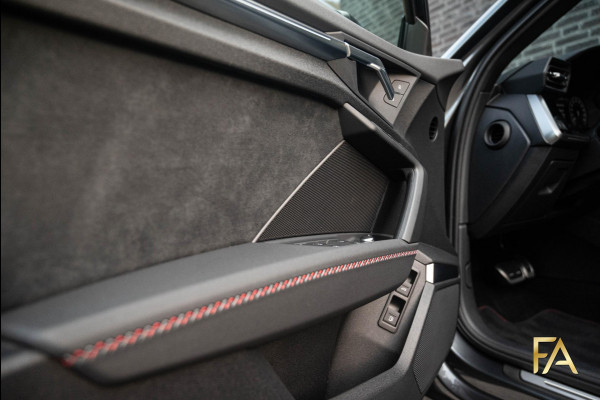 Audi A3 Sportback 45 TFSI e S edition Competition Panodak|RS Seats|MatrixLED|B&O