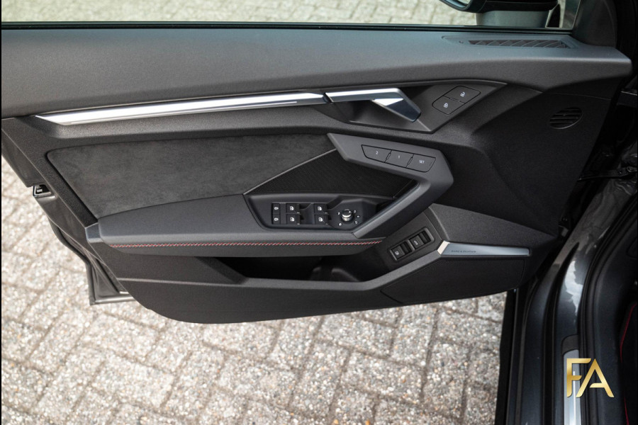 Audi A3 Sportback 45 TFSI e S edition Competition Panodak|RS Seats|MatrixLED|B&O