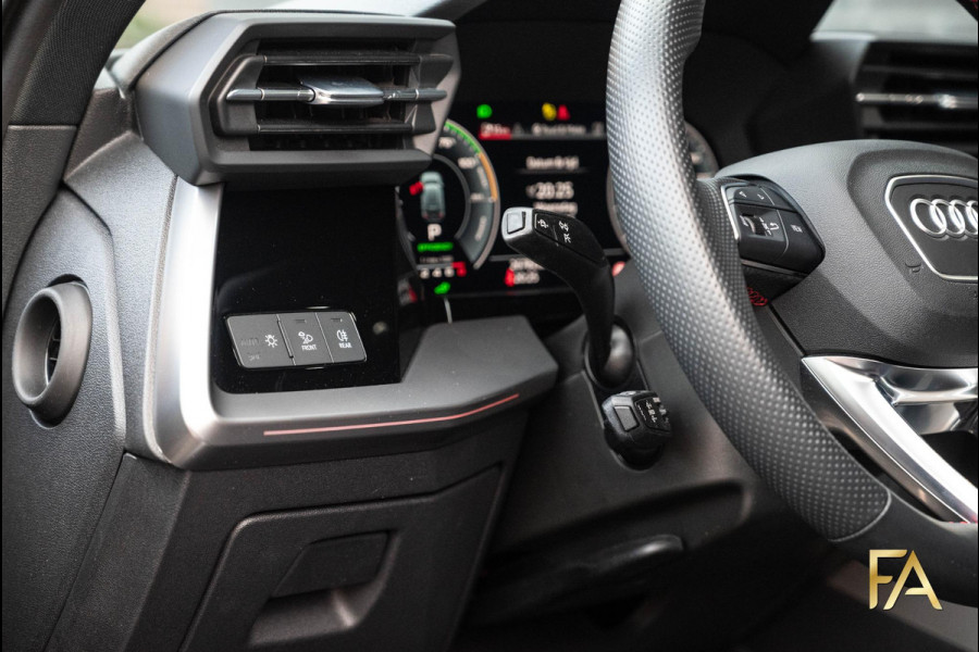 Audi A3 Sportback 45 TFSI e S edition Competition Panodak|RS Seats|MatrixLED|B&O