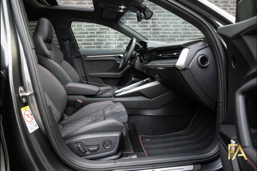Audi A3 Sportback 45 TFSI e S edition Competition Panodak|RS Seats|MatrixLED|B&O