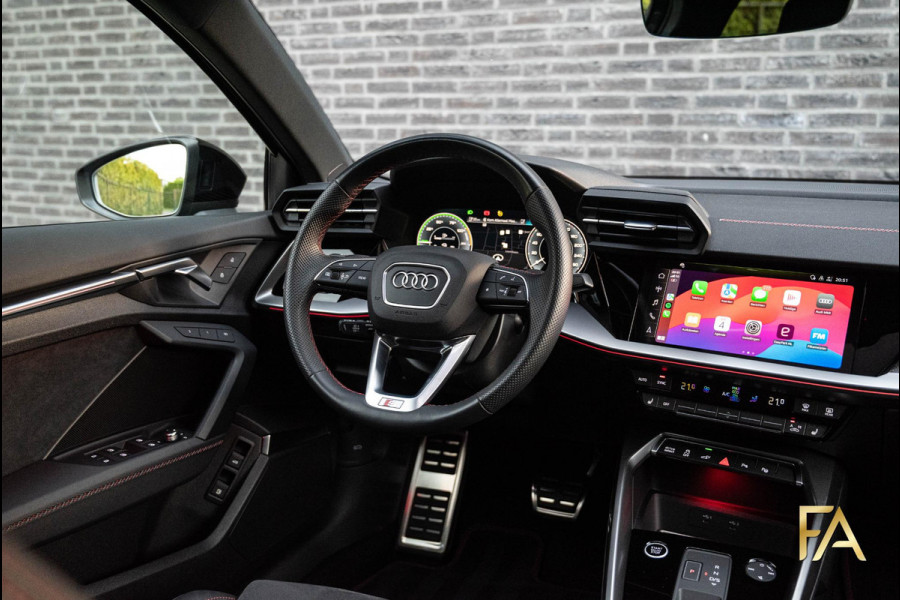 Audi A3 Sportback 45 TFSI e S edition Competition Panodak|RS Seats|MatrixLED|B&O