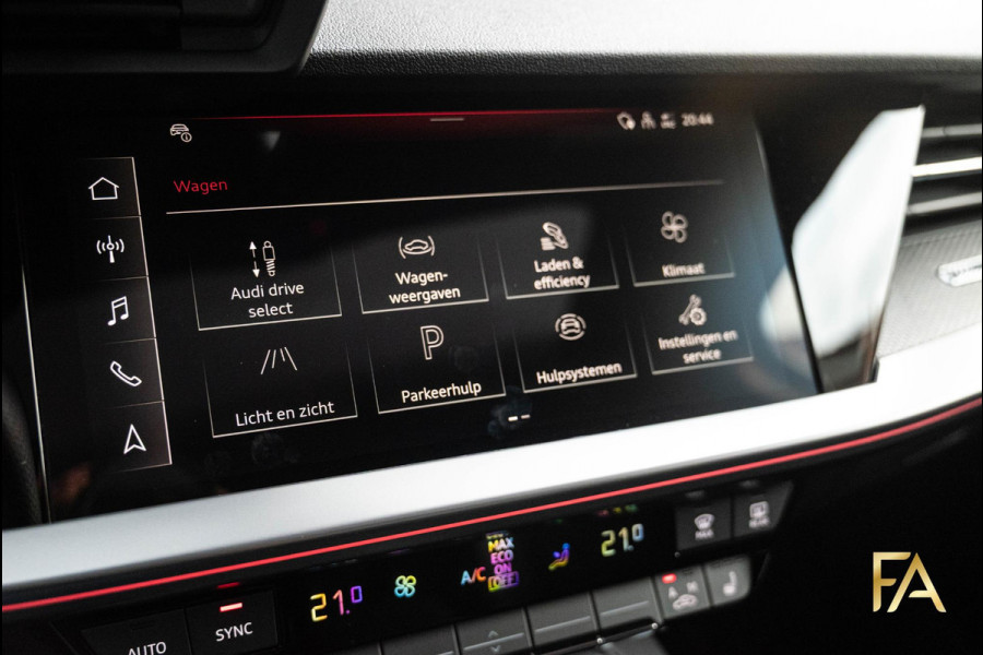 Audi A3 Sportback 45 TFSI e S edition Competition Panodak|RS Seats|MatrixLED|B&O