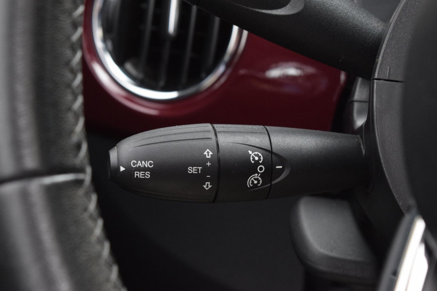 Fiat 500 80pk Lounge|16"|Open dak|PDC|Nav|Clima