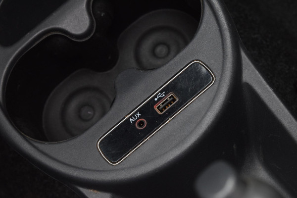 Fiat 500 80pk Lounge|16"|Open dak|PDC|Nav|Clima