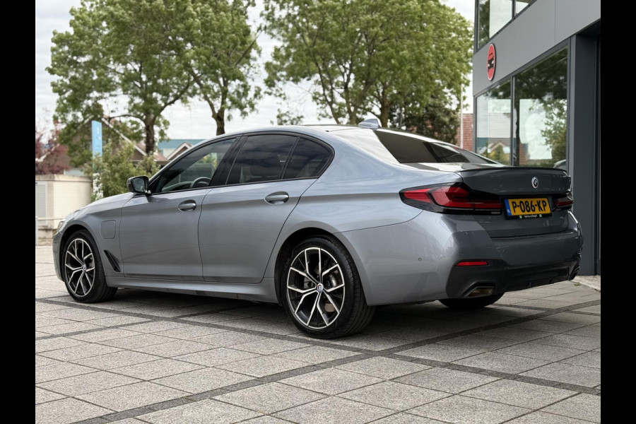 BMW 5 Serie 520e Aut. Hybrid M-Sport | Navi | BMW Laser Led | Alcantara Interieur |
