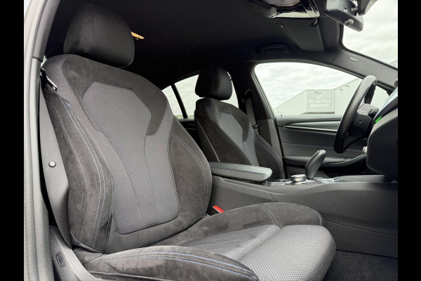 BMW 5 Serie 520e Aut. Hybrid M-Sport | Navi | BMW Laser Led | Alcantara Interieur |