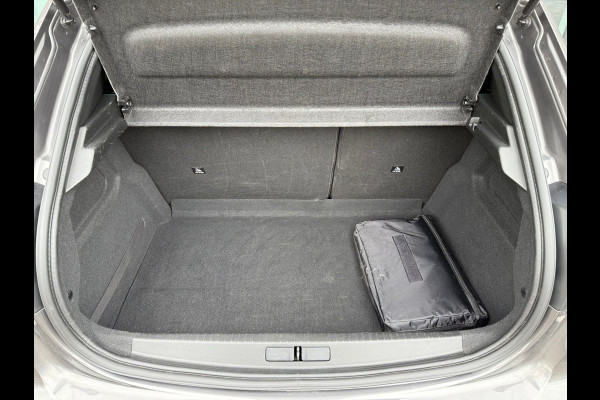 Peugeot 208 1.2 Turbo GT - Navi - Climate - Parkeerhulp - Org.NL