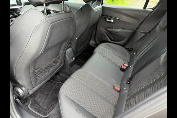 Peugeot 208 1.2 Turbo GT - Navi - Climate - Parkeerhulp - Org.NL