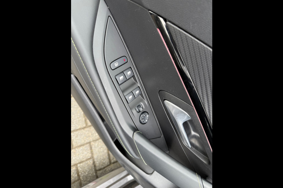 Peugeot 208 1.2 Turbo GT - Navi - Climate - Parkeerhulp - Org.NL