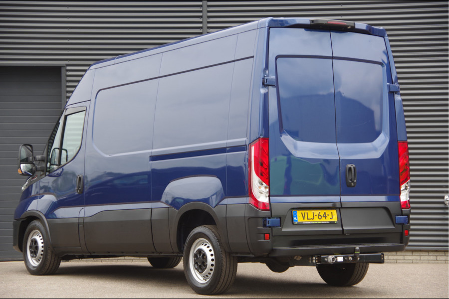 Iveco Daily 35S18HV 3.0 352L H3 180PK AUT. LED, 3.5T TREKHAAK, CAMERA, NAVI, CRUISE, CLIMA, NL AUTO, NAP