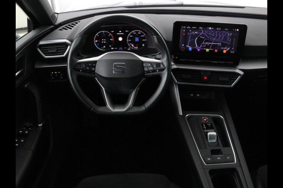 Seat Leon 1.4 eHybrid PHEV FR | Stoel & stuurverwarming | Camera | Adaptive cruise | Carplay | Keyless | Sfeerverlichting | Memory | Half leder | Navigatie | Full LED