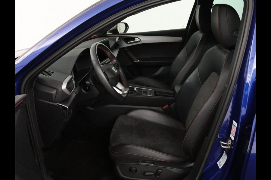 Seat Leon 1.4 eHybrid PHEV FR | Stoel & stuurverwarming | Camera | Adaptive cruise | Carplay | Keyless | Sfeerverlichting | Memory | Half leder | Navigatie | Full LED