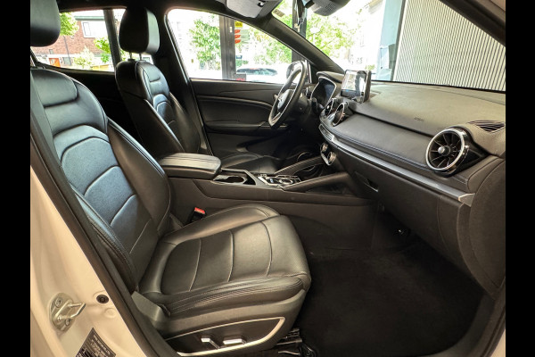 Seres 3 52kWh AUT. PANORAMADAK CAMERA 360° KEYLESS NAVIGATIE DRIVING ASSISTANCE LEDER AIRCO PDC USB LANE ASSIST