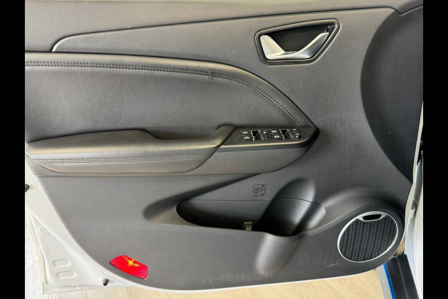 Seres 3 52kWh AUT. PANORAMADAK CAMERA 360° KEYLESS NAVIGATIE DRIVING ASSISTANCE LEDER AIRCO PDC USB LANE ASSIST