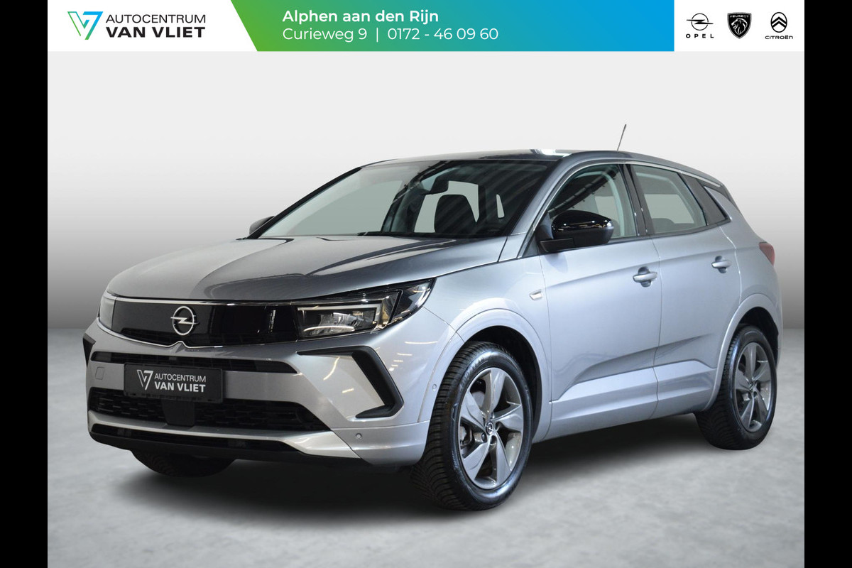 Opel Grandland 1.2 Turbo CARPLAY | PARKEERSENSOREN | WINTERPAKKET | E.C.C. | 16.837km Opel Grandland 1.2 Turbo CARPLAY | PARKEERSENSOREN | WINTERPAKKET | E.C.C. | 16.837km