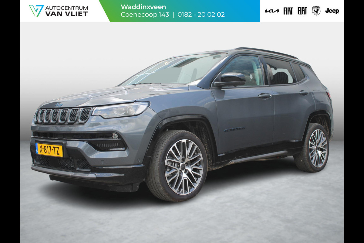 Jeep Compass 4xe 240 Plug-in Hybrid Electric Summit | Schuif/Kanteldak | Leder | Winter Pack | 19" | Apple Carplay Jeep Compass 4xe 240 Plug-in Hybrid Electric Summit | Schuif/Kanteldak | Leder | Winter Pack | 19" | Apple Carplay