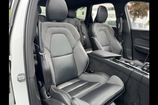 Volvo XC60 2.0 T8 Twin Engine AWD Inscription Pano Plug in Camera