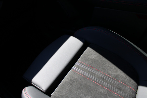 Ford Kuga 2.5 PHEV ST-Line X | Facelift | Technology Pack | Winterpack | AGR | Head-up | BLIS | Navigatie