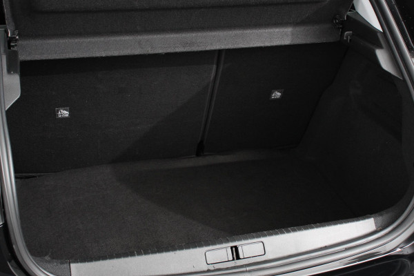 Opel Corsa 1.2 101pk Automaat Edition | Navigatie | Apple Carplay/Android | Airco | Camera | Parkeer sensoren | Dab | Cruise Control | Stoelverwarming |