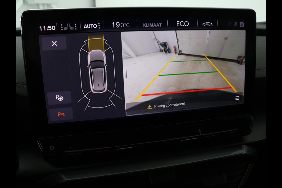 CUPRA Formentor 1.4 e-Hybrid VZ | 245pk | Stoel & stuurverwarming | Carplay | Camera | Adaptive cruise | Navigatie | Memory | Sfeerverlichting | PHEV