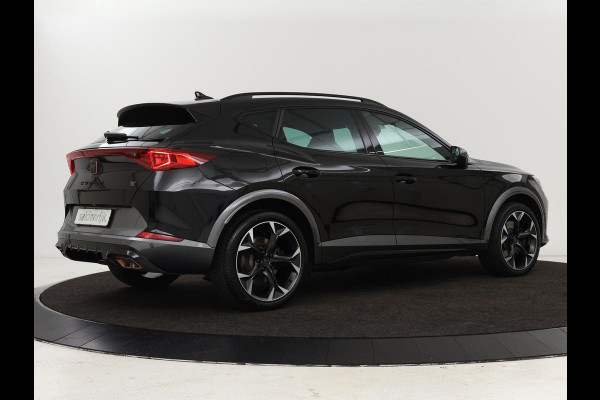 CUPRA Formentor 1.4 e-Hybrid VZ | 245pk | Stoel & stuurverwarming | Carplay | Camera | Adaptive cruise | Navigatie | Memory | Sfeerverlichting | PHEV
