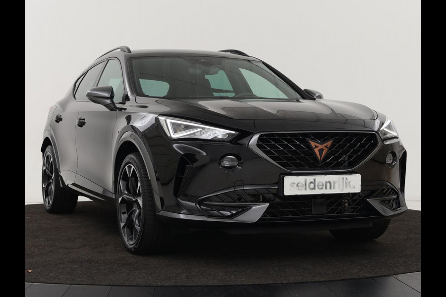 CUPRA Formentor 1.4 e-Hybrid VZ | 245pk | Stoel & stuurverwarming | Carplay | Camera | Adaptive cruise | Navigatie | Memory | Sfeerverlichting | PHEV