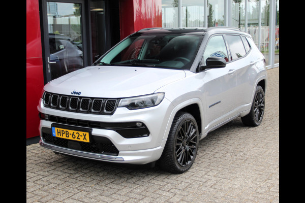 Jeep Compass 4xe 240 Plug-in Hybrid Electric S | Winterpack | Lederen bekleding | 19" lichtmetalen velgen | Apple/Android Carplay