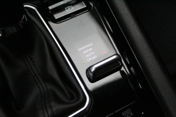 Jeep Compass 4xe 240 Plug-in Hybrid Electric S | Winterpack | Lederen bekleding | 19" lichtmetalen velgen | Apple/Android Carplay
