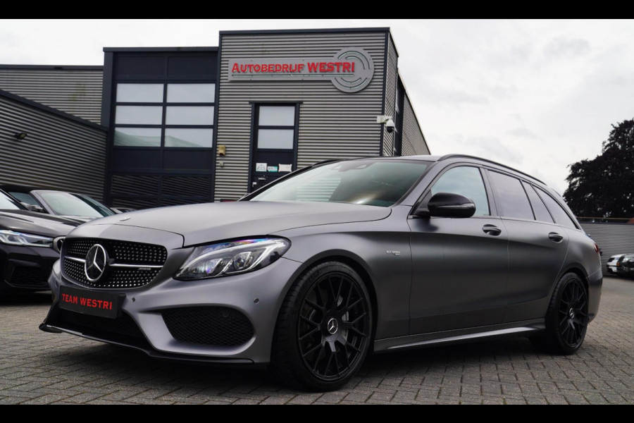 Mercedes-Benz C-Klasse Estate AMG 43 4MATIC | Burmester | Panorama | Designo Matte Grey | Luxe Leder / Alcantara | Camera | NIEUW