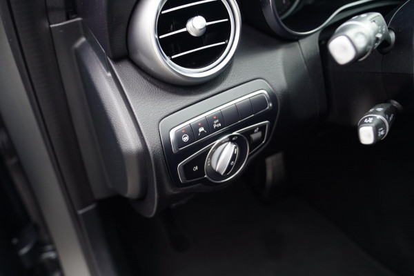 Mercedes-Benz C-Klasse Estate AMG 43 4MATIC | Burmester | Panorama | Designo Matte Grey | Luxe Leder / Alcantara | Camera | NIEUW