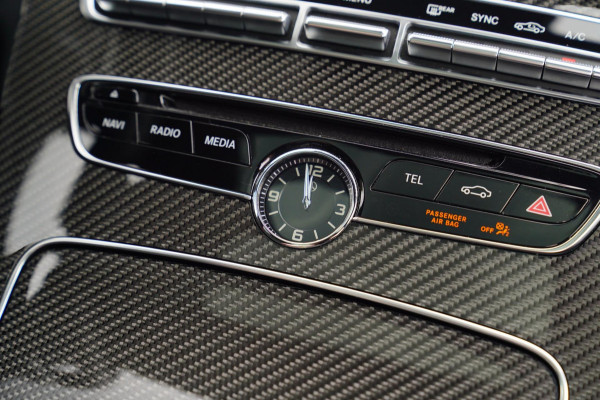 Mercedes-Benz C-Klasse Estate AMG 43 4MATIC | Burmester | Panorama | Designo Matte Grey | Luxe Leder / Alcantara | Camera | NIEUW