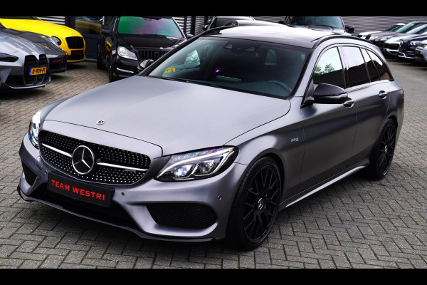 Mercedes-Benz C-Klasse Estate AMG 43 4MATIC | Burmester | Panorama | Designo Matte Grey | Luxe Leder / Alcantara | Camera | NIEUW