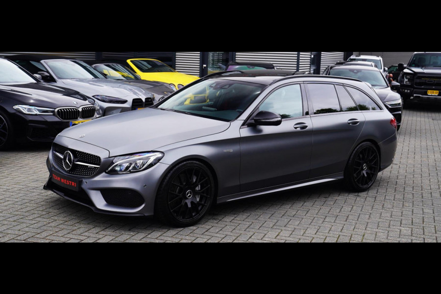 Mercedes-Benz C-Klasse Estate AMG 43 4MATIC | Burmester | Panorama | Designo Matte Grey | Luxe Leder / Alcantara | Camera | NIEUW