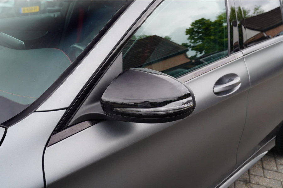 Mercedes-Benz C-Klasse Estate AMG 43 4MATIC | Burmester | Panorama | Designo Matte Grey | Luxe Leder / Alcantara | Camera | NIEUW