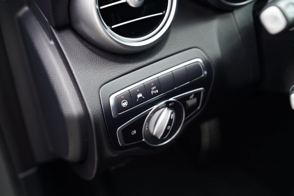 Mercedes-Benz C-Klasse Estate AMG 43 4MATIC | Burmester | Panorama | Designo Matte Grey | Luxe Leder / Alcantara | Camera | NIEUW