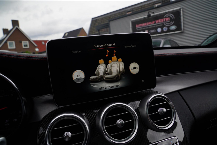 Mercedes-Benz C-Klasse Estate AMG 43 4MATIC | Burmester | Panorama | Designo Matte Grey | Luxe Leder / Alcantara | Camera | NIEUW