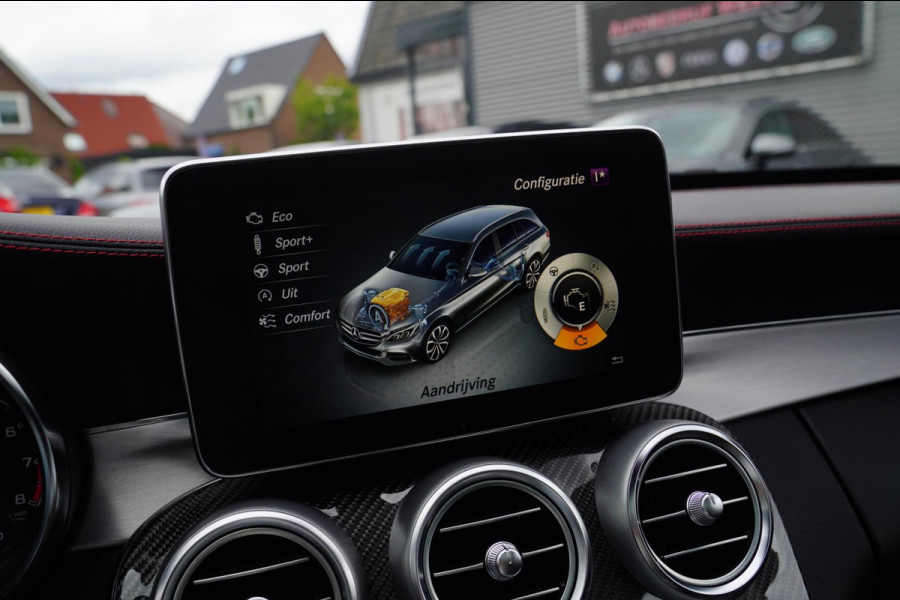 Mercedes-Benz C-Klasse Estate AMG 43 4MATIC | Burmester | Panorama | Designo Matte Grey | Luxe Leder / Alcantara | Camera | NIEUW