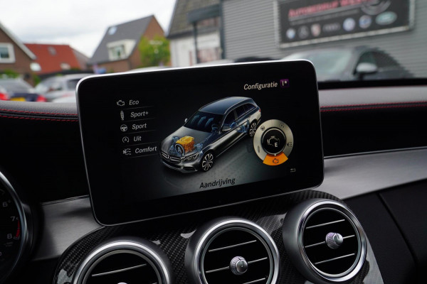 Mercedes-Benz C-Klasse Estate AMG 43 4MATIC | Burmester | Panorama | Designo Matte Grey | Luxe Leder / Alcantara | Camera | NIEUW